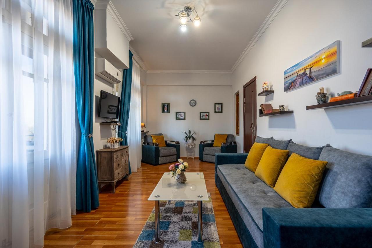 Golden View Apartment Tbilisi Exteriör bild